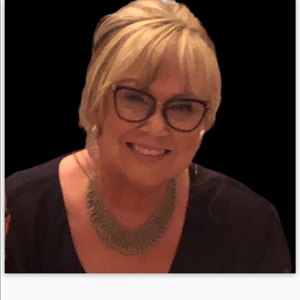 Meet your Posher, Laurel